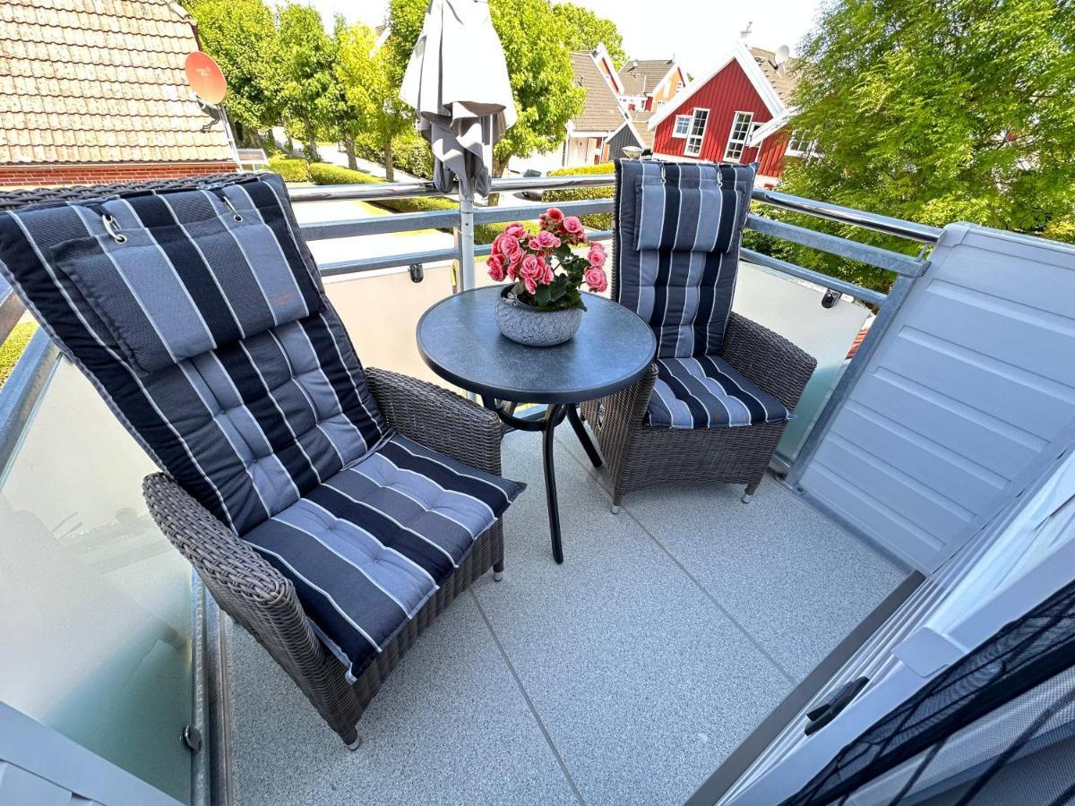 Haus Hobbingshof Greetsiel Apartment Exterior foto